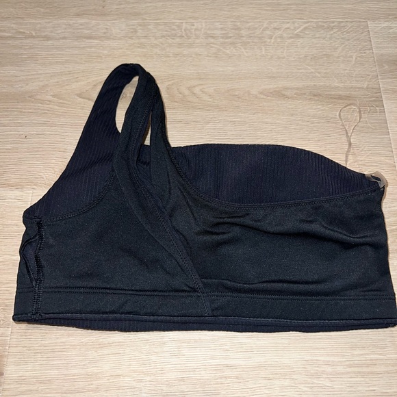 Lululemon Ribbed Nulu Asymmetrical Yoga Bra in Black - Picture 4 of 11